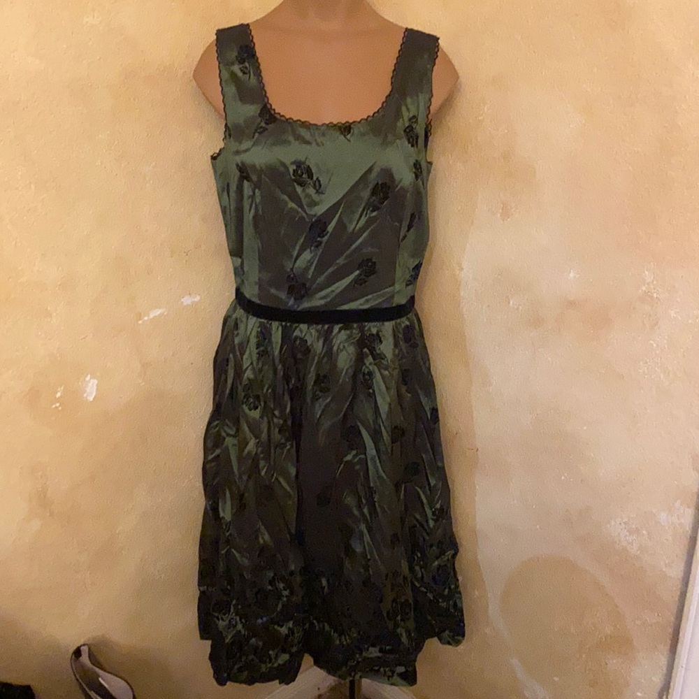 NECA NEW MOON Bella’s Birthday Dress